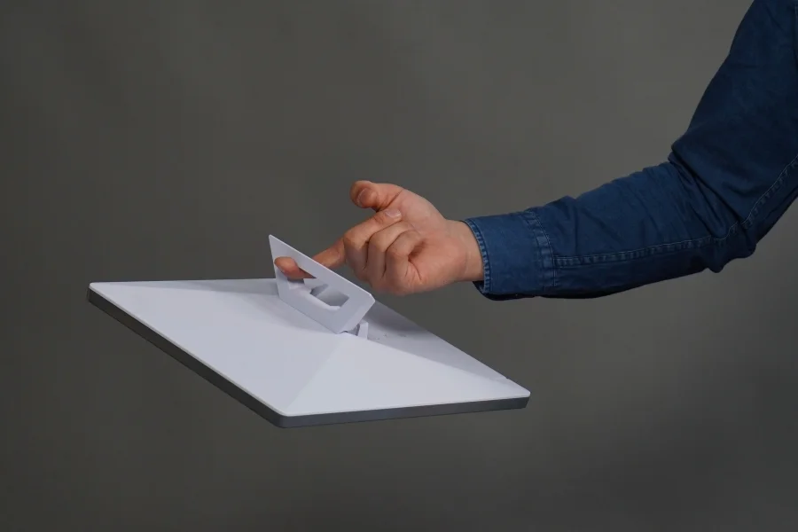 Ilustrasi perangkat starlink yang ringan